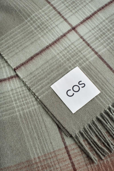 COS フリンジウールカシミヤマフラー