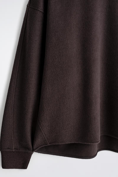 COS オーバーサイズメリノウールジャージーセーター