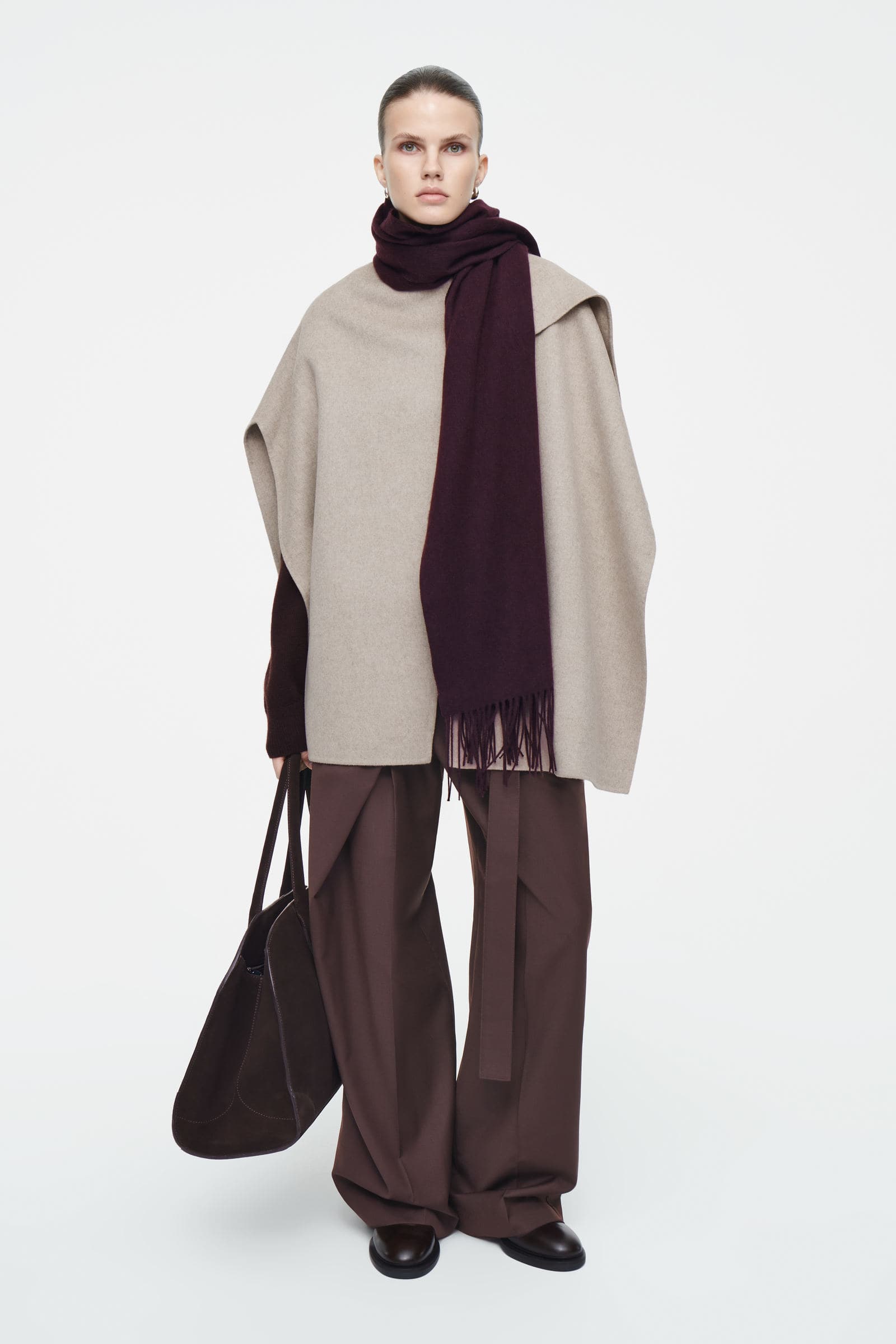 FRINGED WOOL SCARF フリンジウールマフラー ボルドー｜COS コス 公式