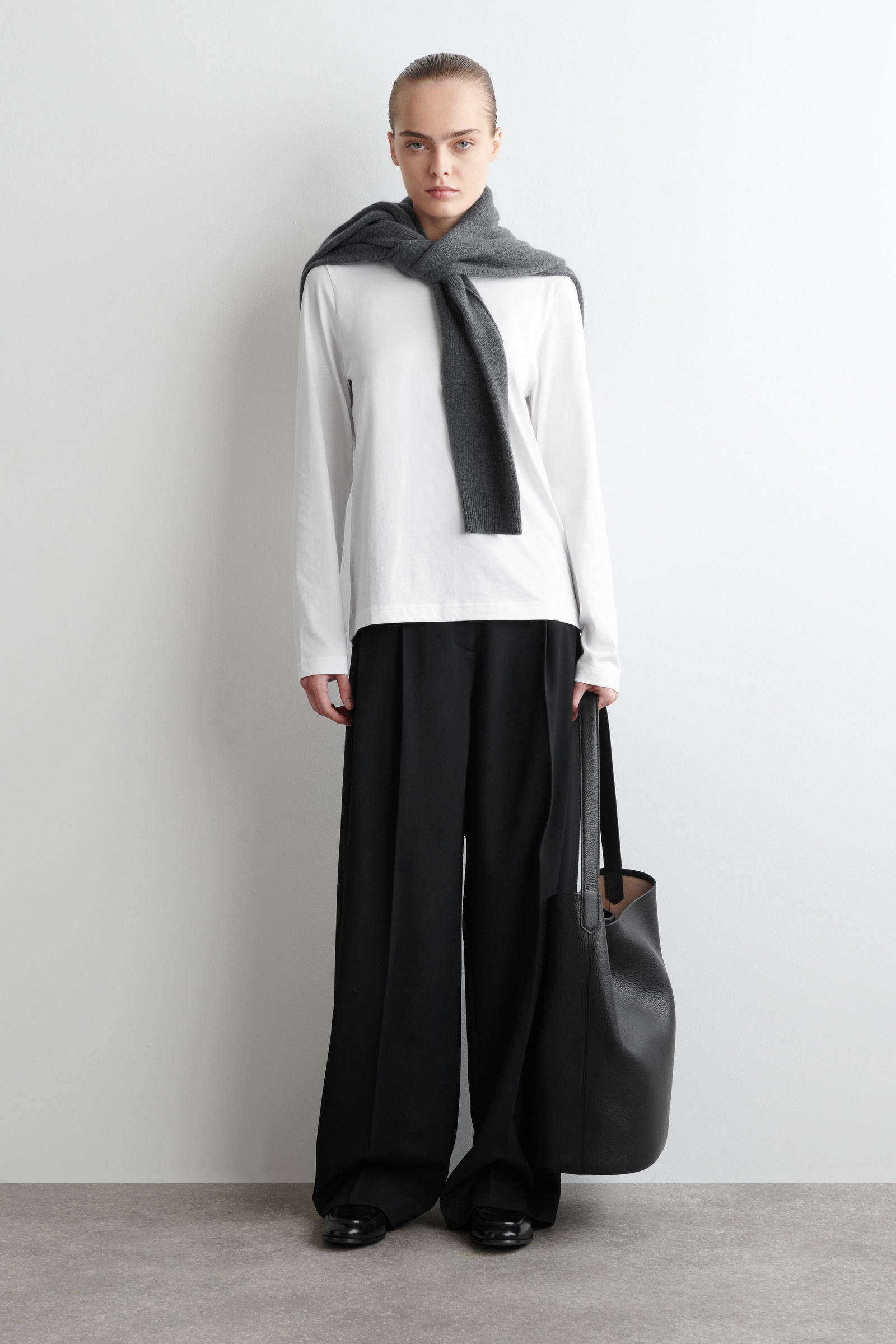 24/7 LONG-SLEEVED T-SHIRT 24/7 長袖Tシャツ ホワイト｜COS コス 公式