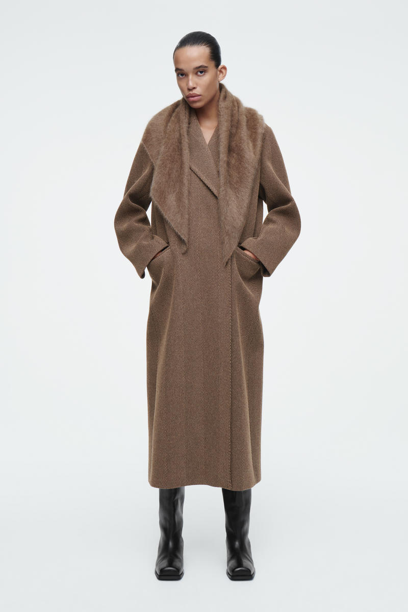 PURE BRUSHED-CASHMERE TRIANGLE SCARF ピュアブラッシュドカシミヤ