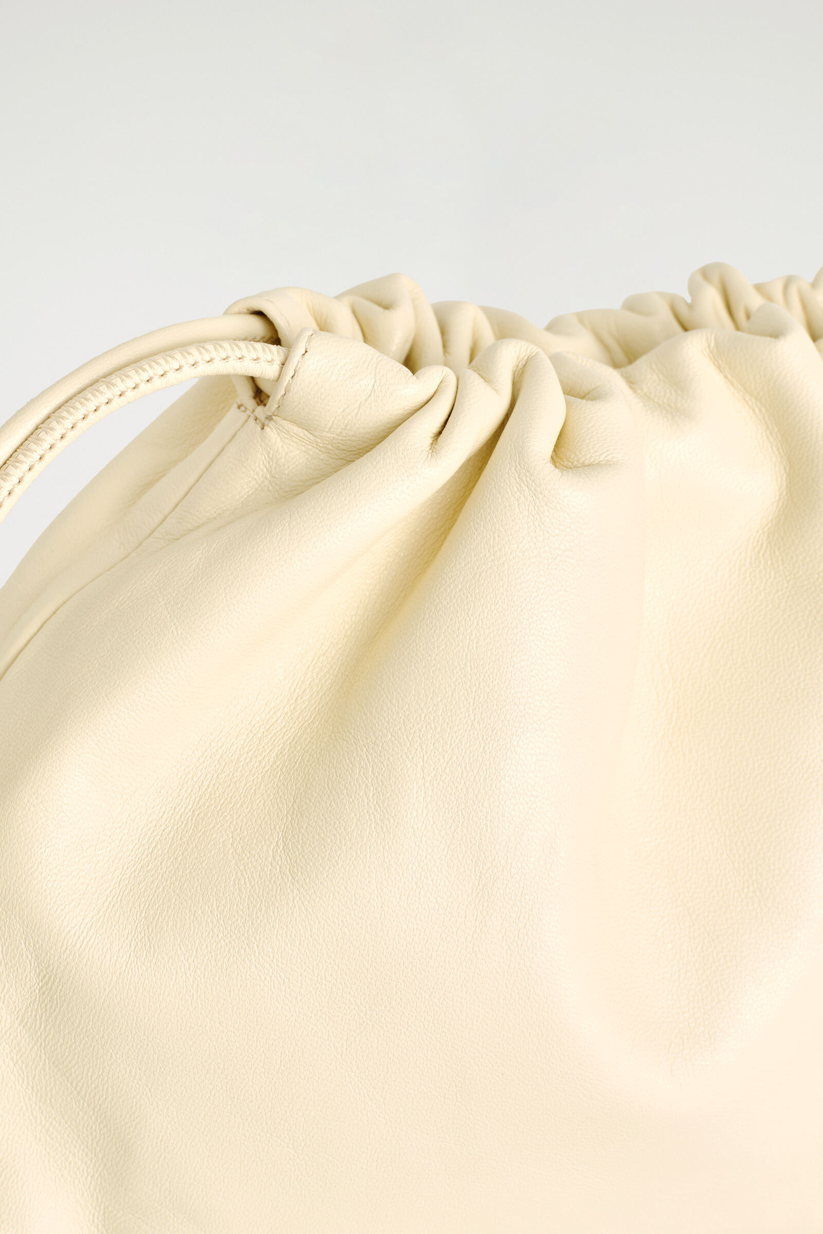 DRAWSTRING BUCKET BAG - LEATHER レザー ドローストリング バケット 