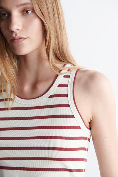 COS リブ編みタンクトップ