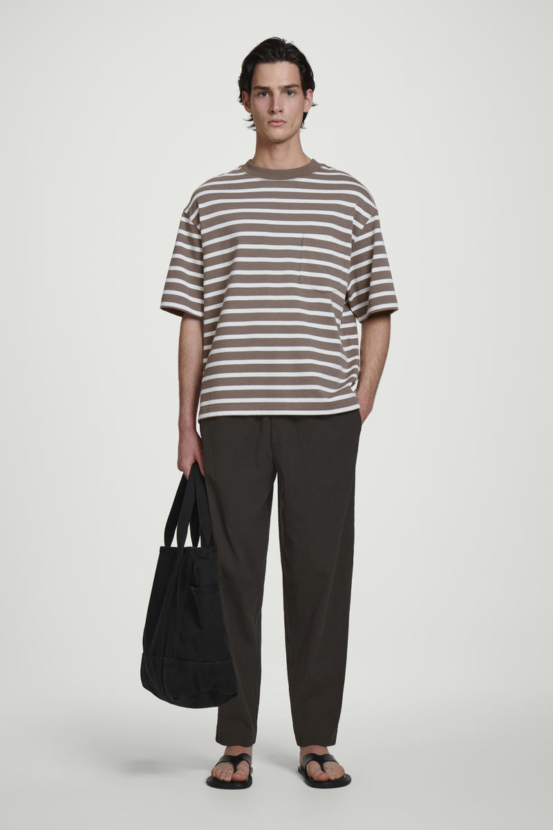 COS ヘビーデューティーTシャツ