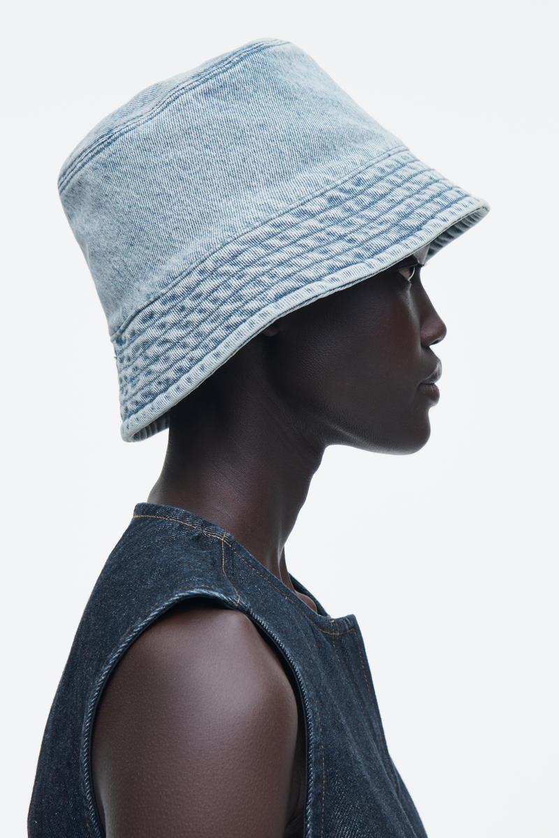 DENIM BUCKET HAT デニムバケットハット ライトブルー｜COS コス 公式