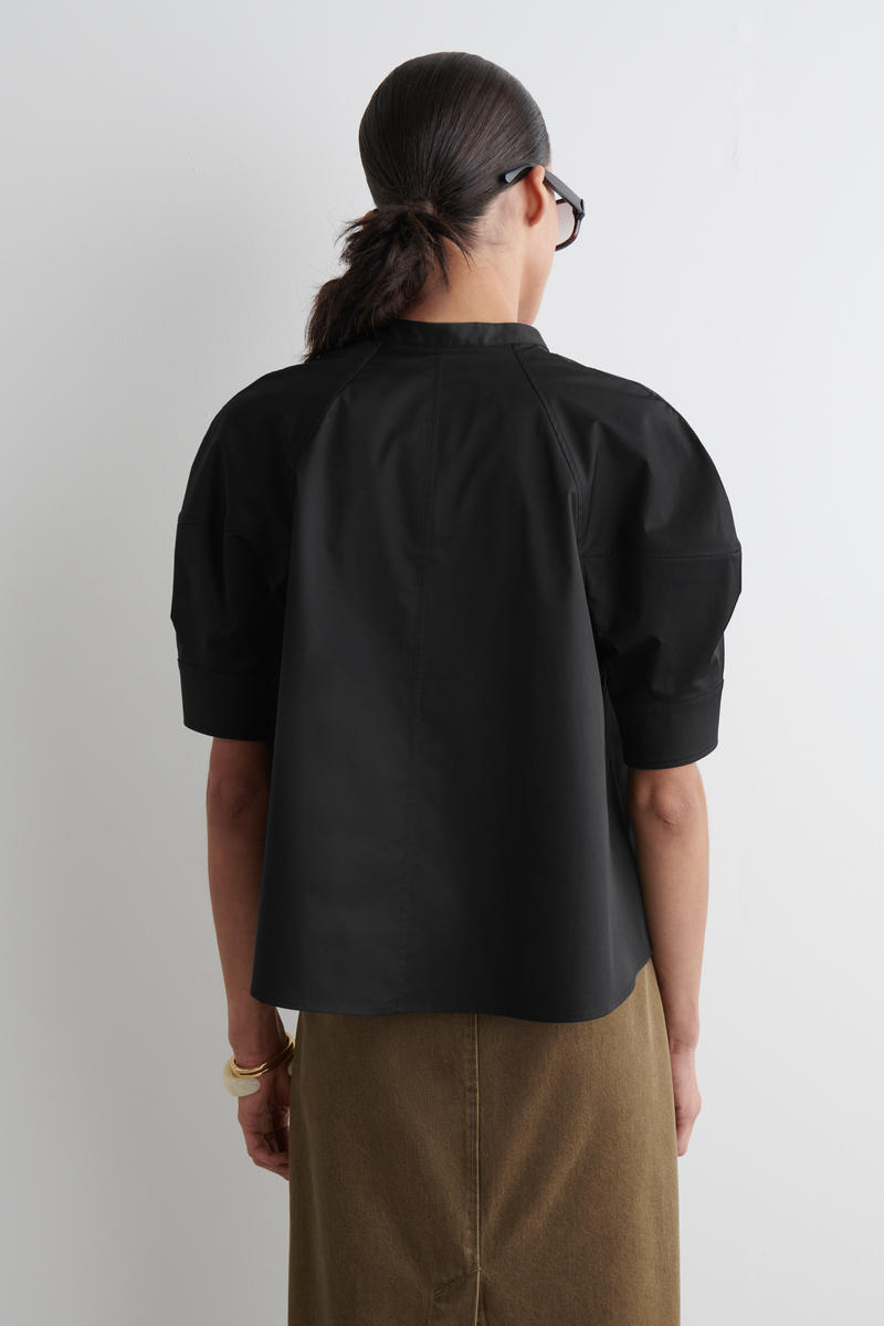 COS パフスリーブブラウス