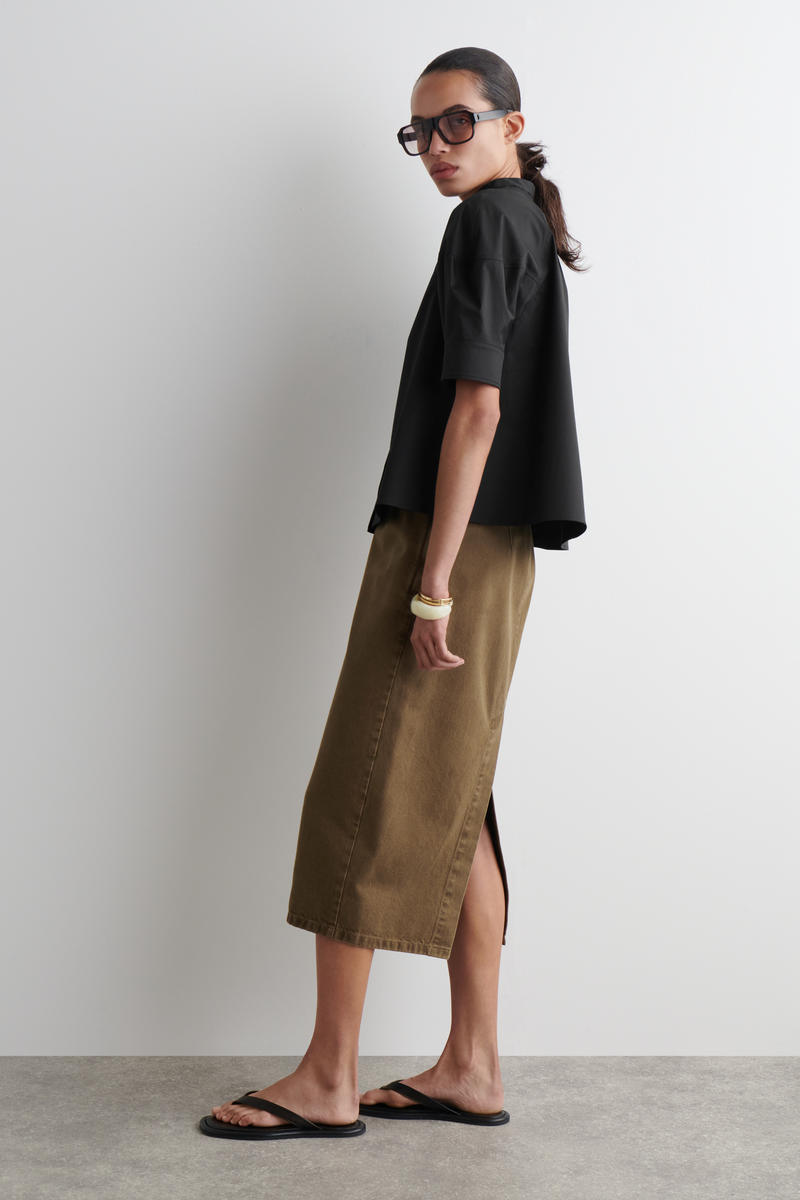 COS パフスリーブブラウス