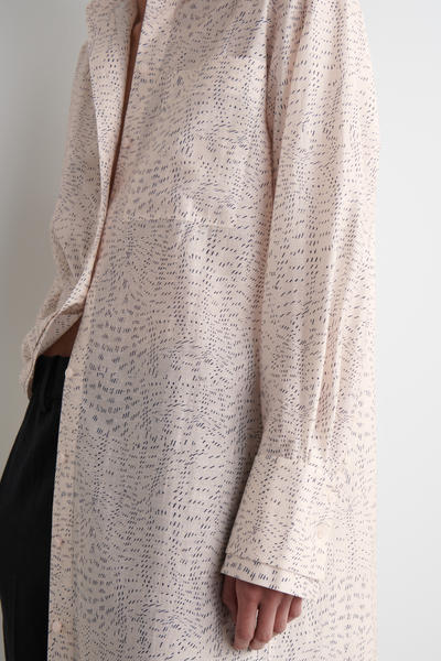 COS プリントフルイドシャツワンピース