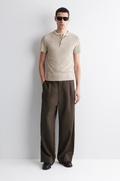 COS スリムフィット リブ編み ヘンリーTシャツ