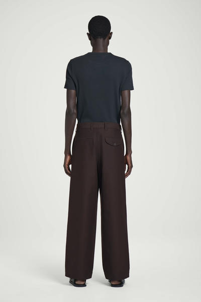 COS スリムフィット リブ編み ヘンリーTシャツ