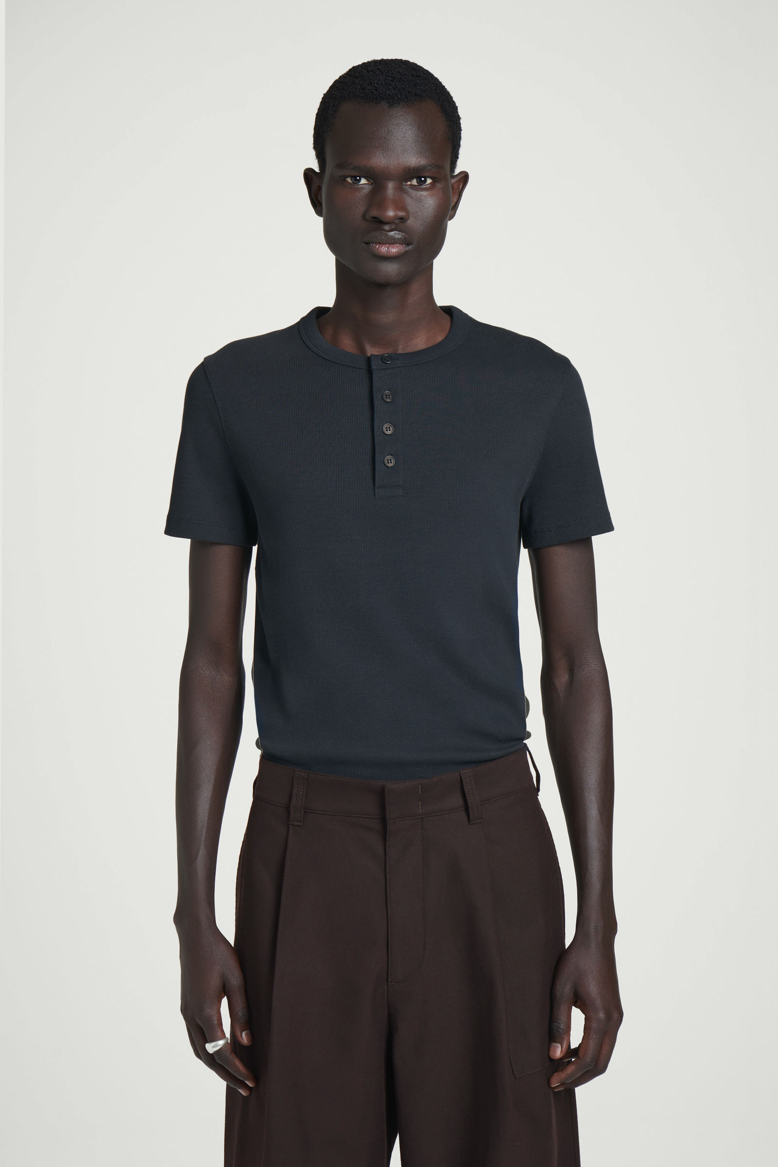 COS スリムフィットリブTシャツ XS 2枚セット COS スリムフィットリブTシャツ XS 2枚セット COS スリム