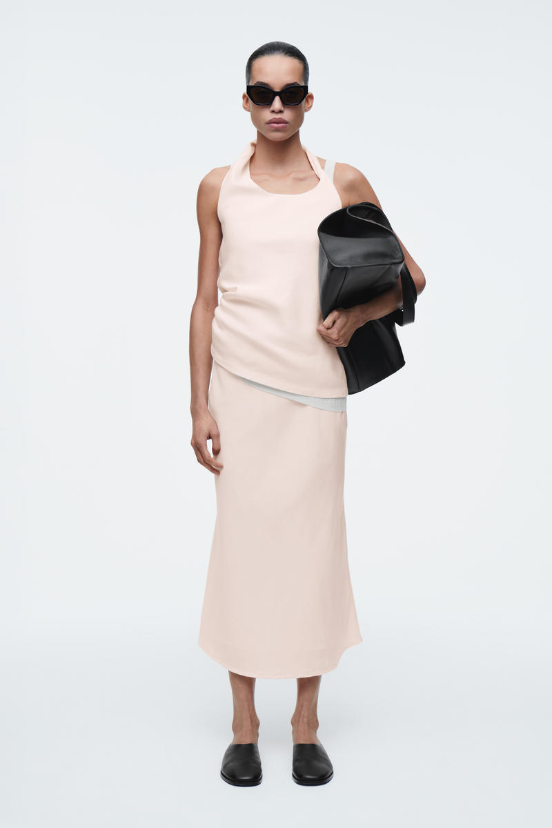 COS リネンブレンドミディコラムスカート