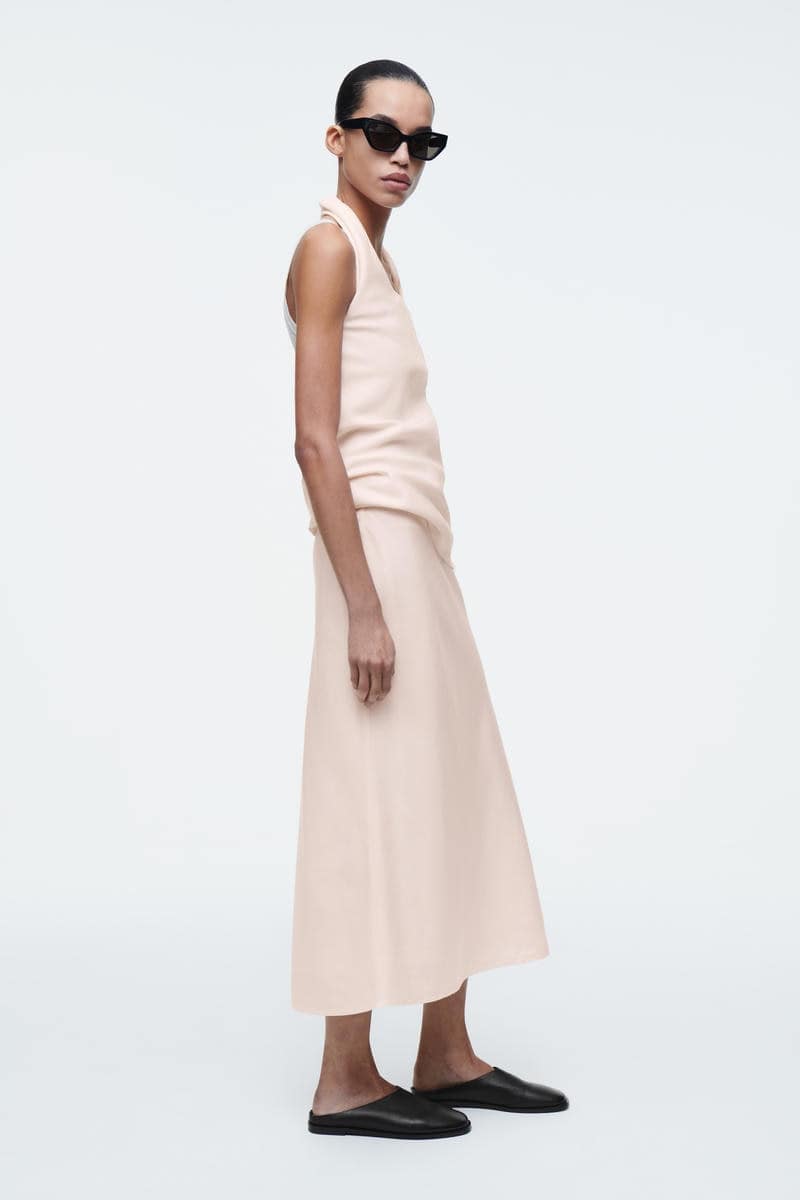 COS リネンブレンドミディコラムスカート