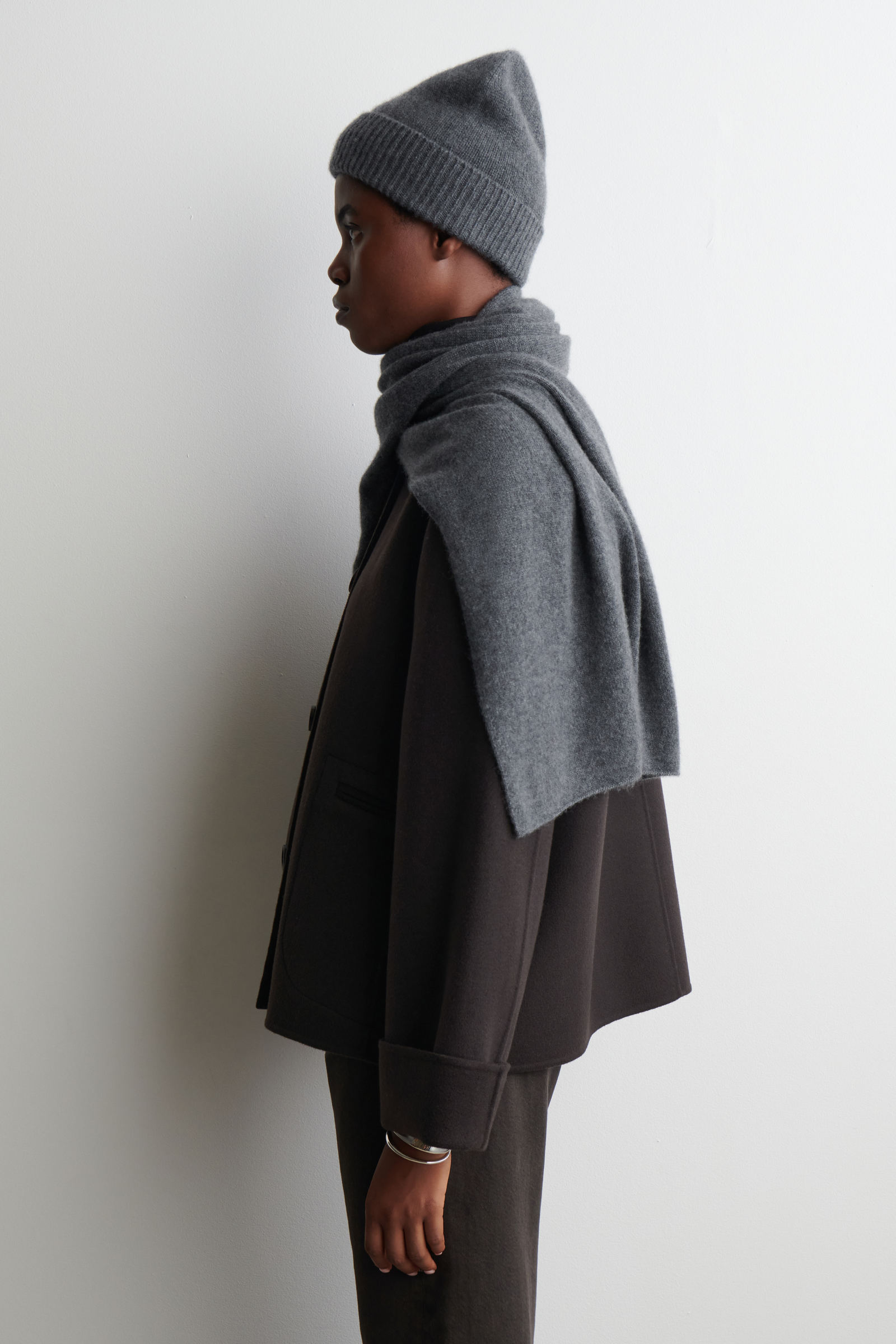 UNISEX CASHMERE SCARF ユニセックスカシミヤマフラー ダークグレー