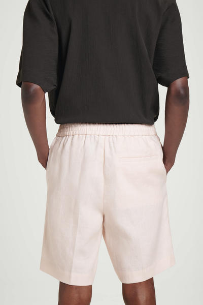 COS リネンショートパンツ
