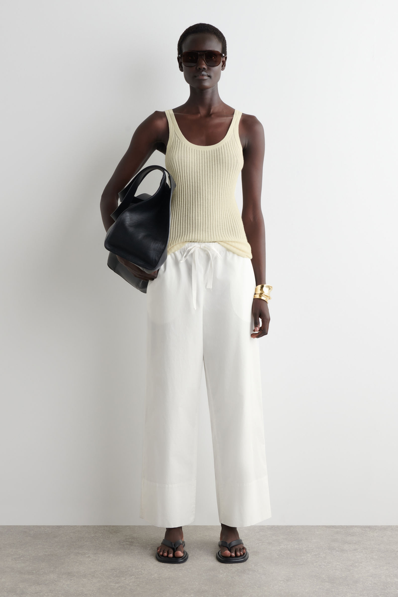 DRAWSTRING COTTON TROUSERS ひも付きコットンパンツ ホワイト｜COS