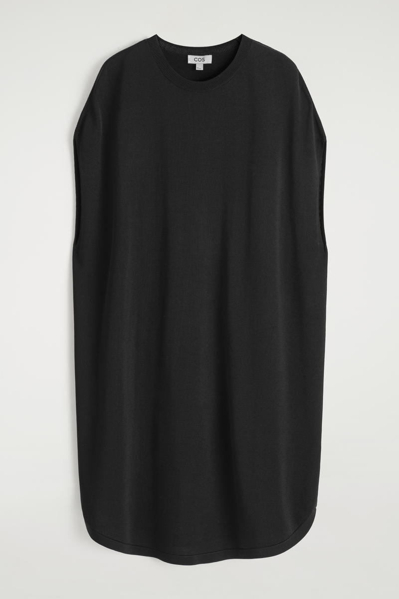 COS サークルカットニットミニドレス