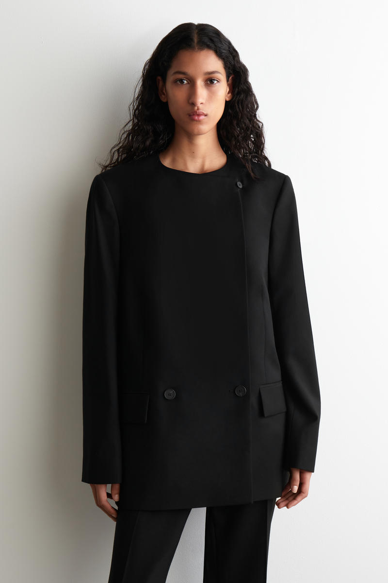 COS スカルプテッドカラーレスウールブレザー STRUCTURED COLLARLESS WOOL BLAZER 構造化されたノーカラーウール