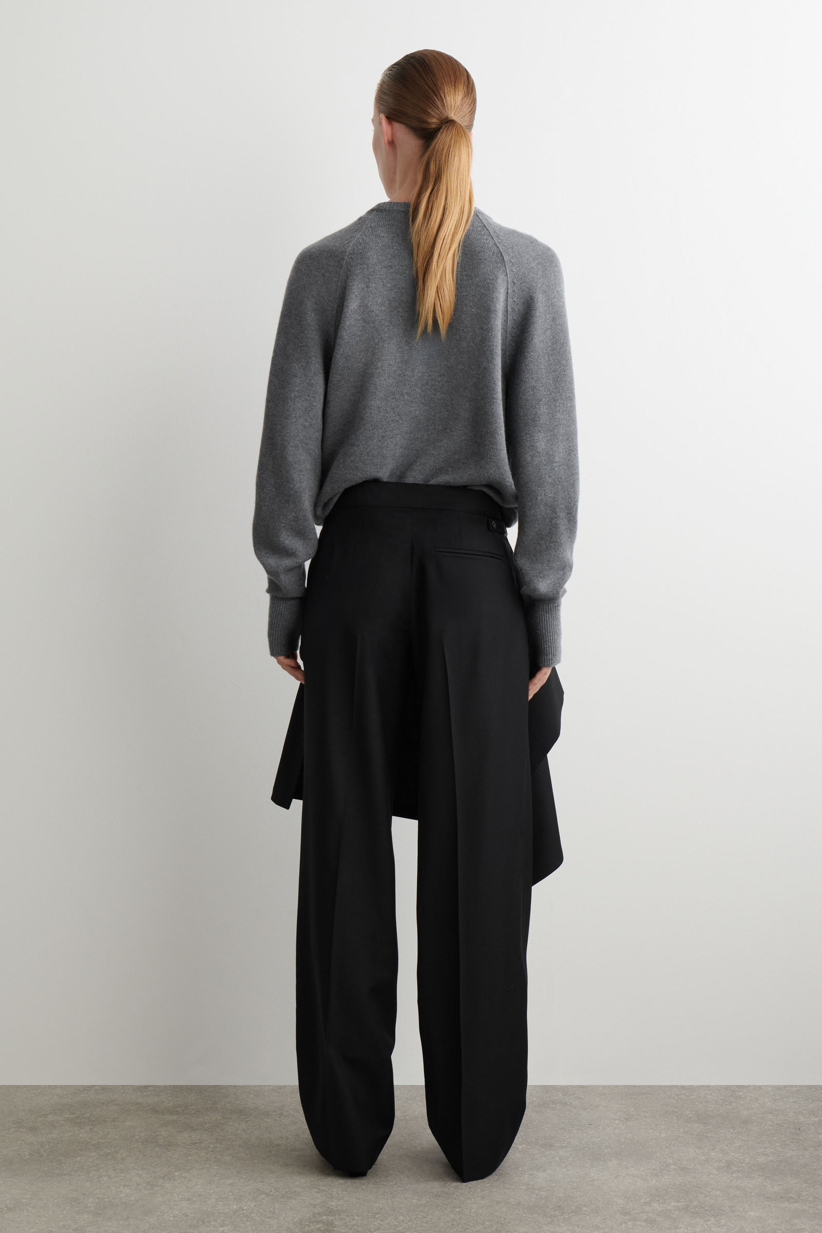 WOOL SKIRT TROUSERS ウールスカートパンツ ブラック｜COS コス 公式