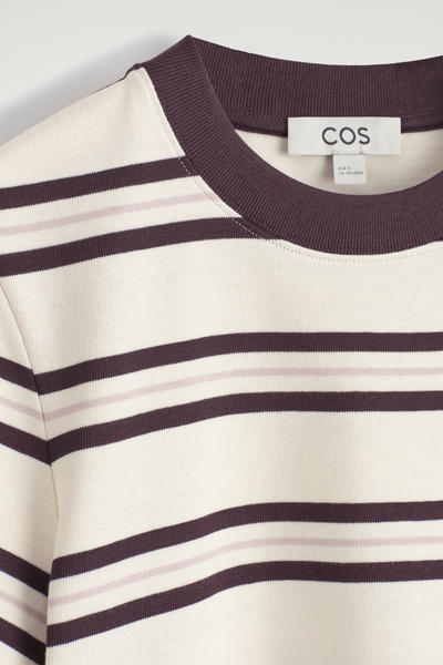 COS クリーンカットTシャツ