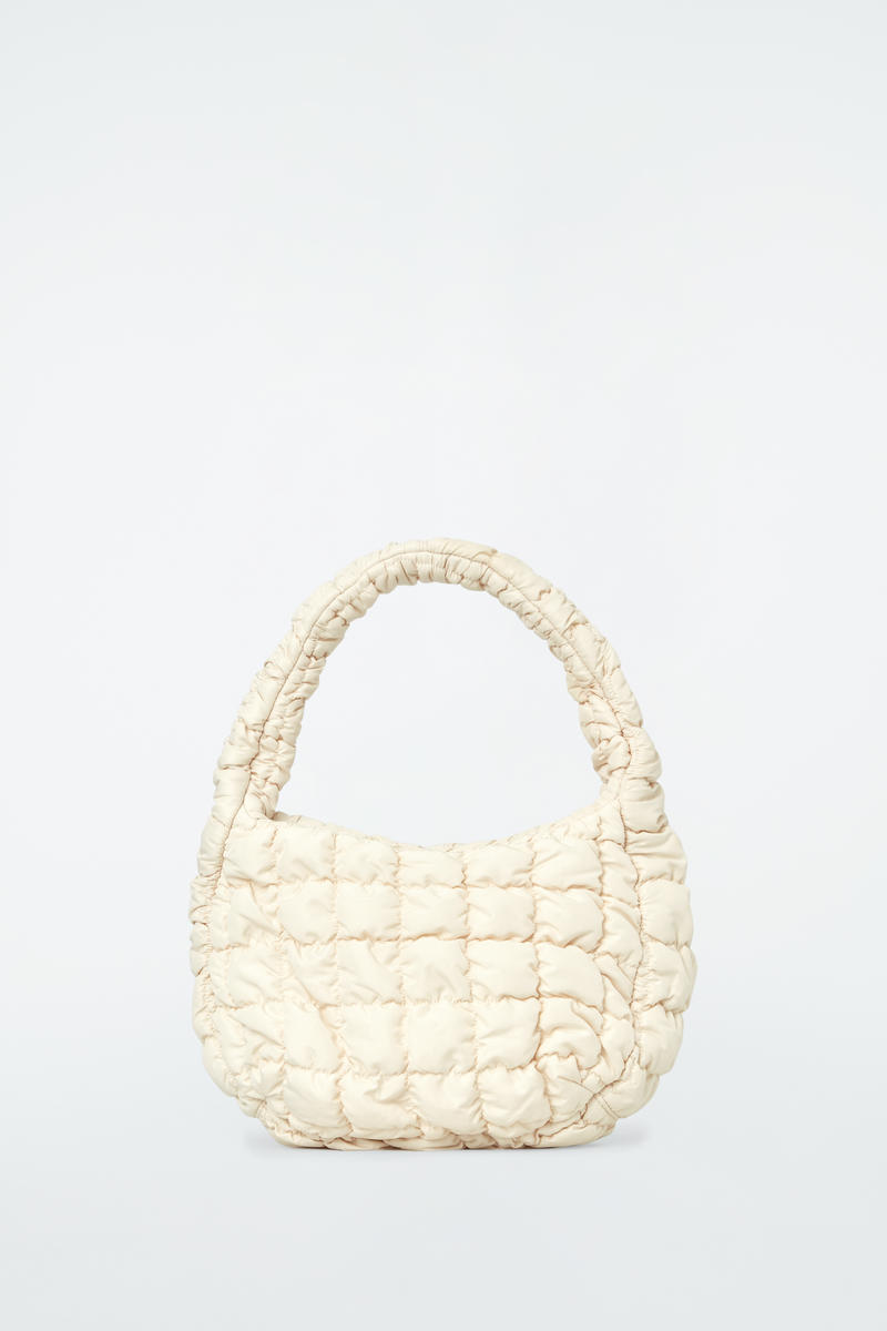 COS キルトミニバッグ