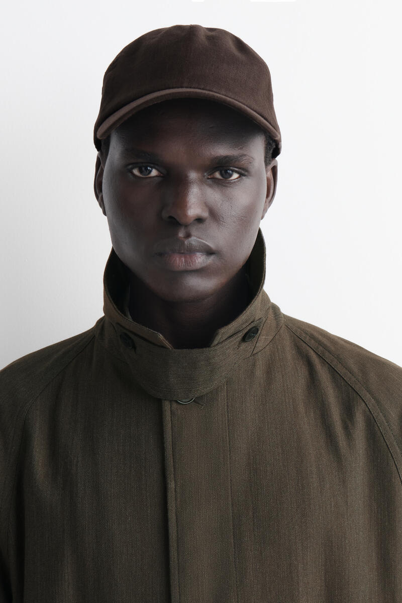 COS リネンベースボールキャップ