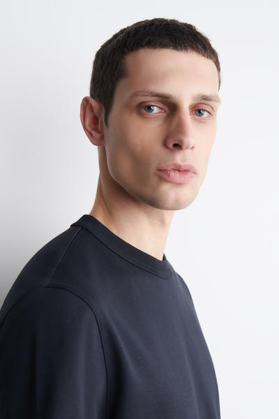 COS インターロックコットンクルーネックTシャツ