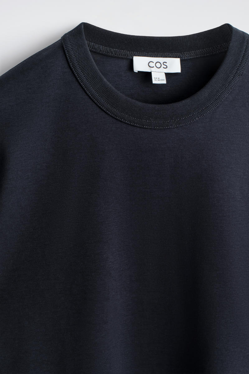 COS インターロックコットンクルーネックTシャツ