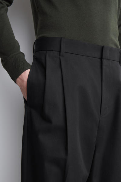 COS ストレートレッグコットンツイルトラウザーズ