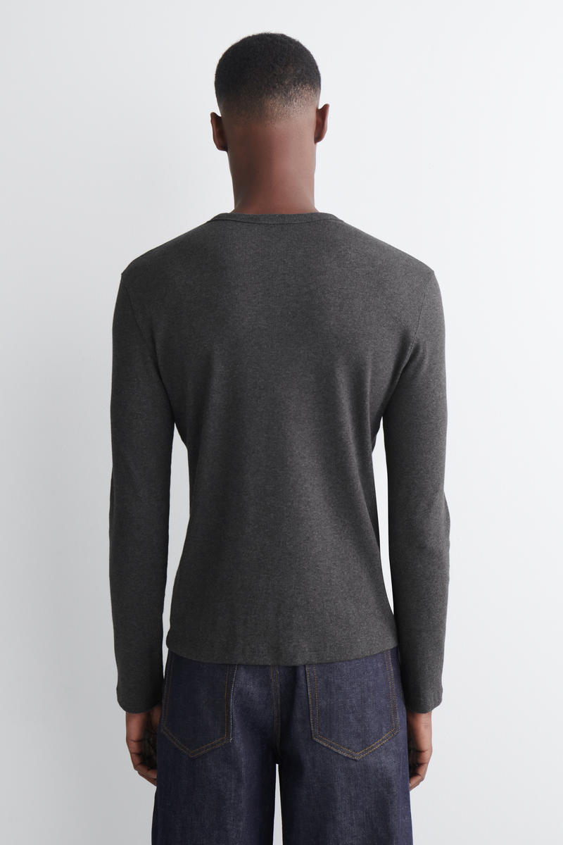 COS スリムリブコットン長袖Tシャツ