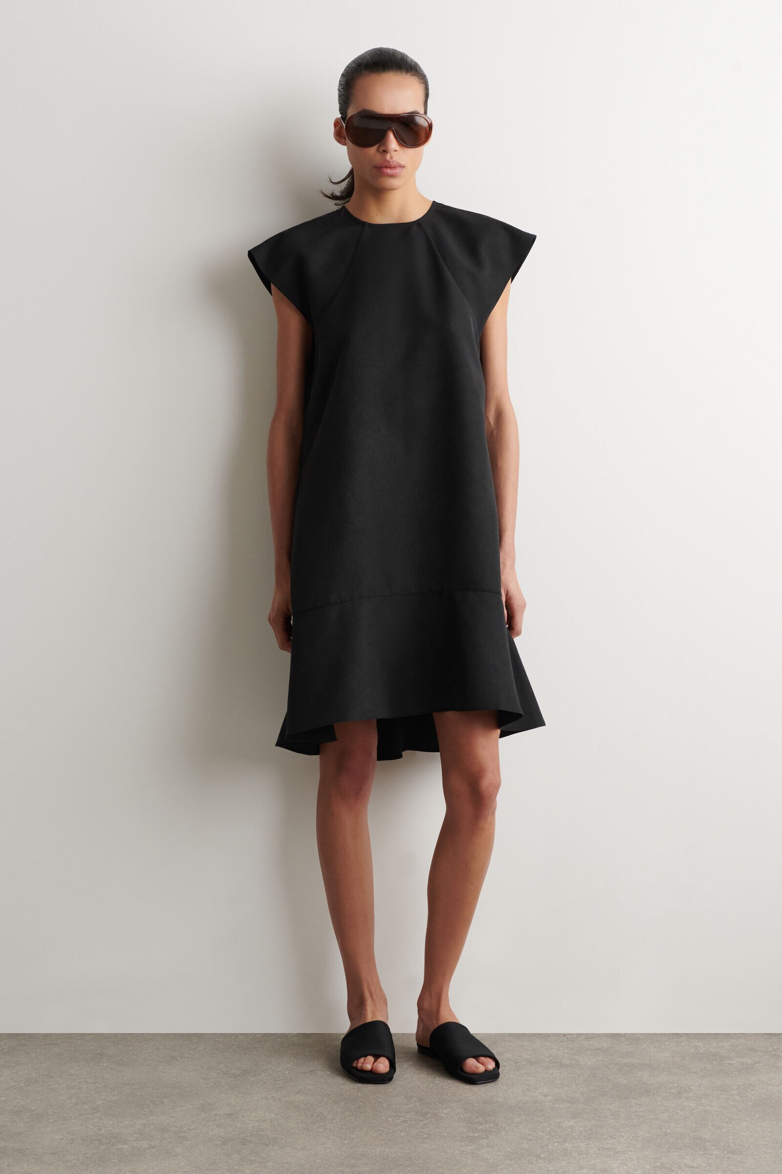 FLARED CAP-SLEEVE MINI DRESS フレアスリーブ ミニワンピース