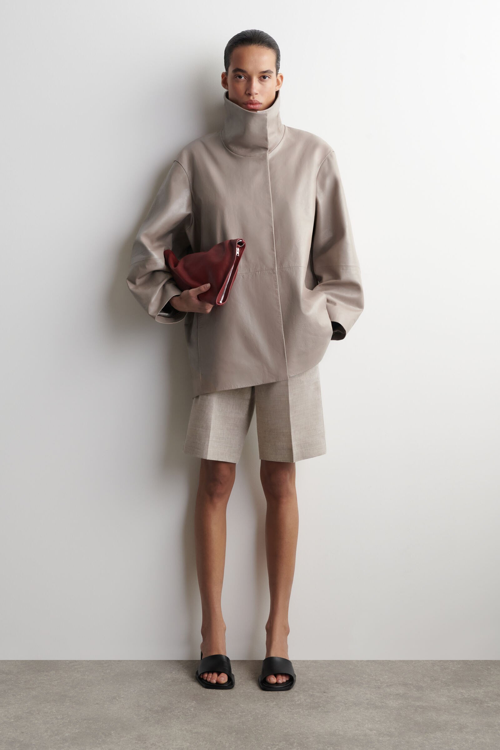 OVERSIZED LEATHER FUNNEL-NECK BOMBER JACKET オーバーサイズ レザー