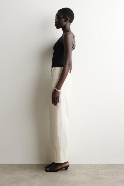 COS バレルレッグ ピマコットンパンツ