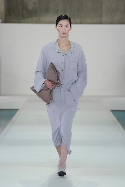 COS デニムエフェクト シルクミディスカート