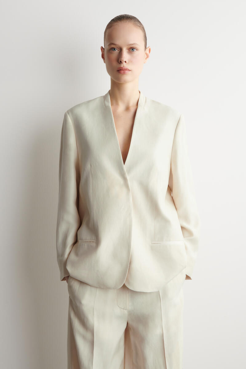 COS ノーカラー リネンブレンド ブレザー