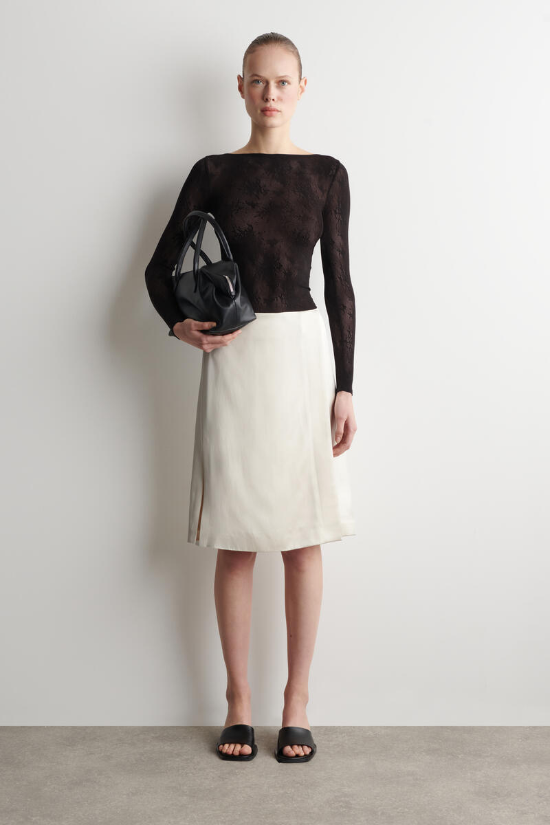 COS Brace レース長袖トップス