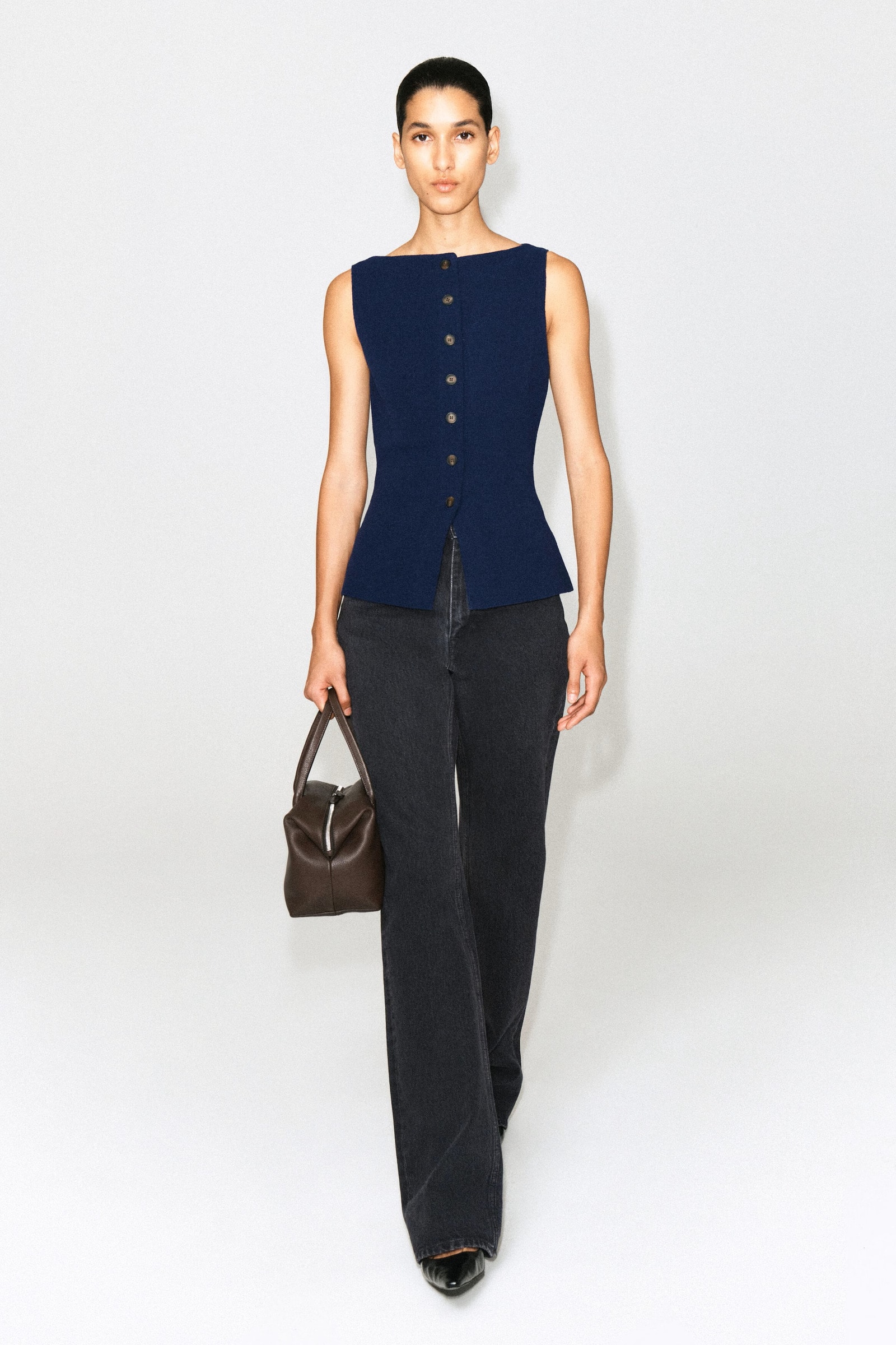 COS コットンブレンド クレープベスト COTTON-BLEND CREPE WAISTCOAT コットンブレンド クレープ ベスト