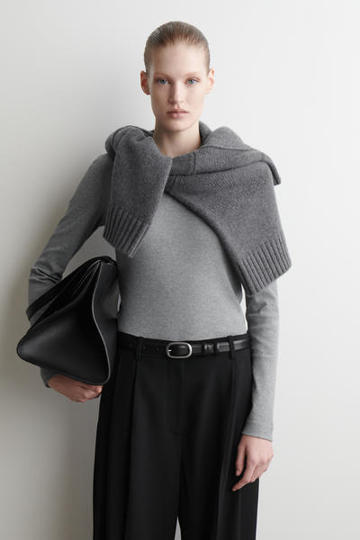 COS リブジャージー長袖トップス