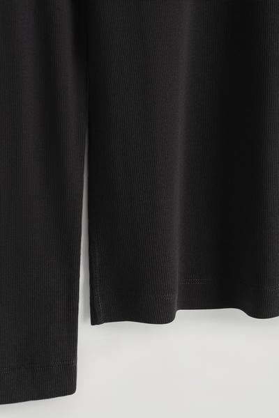 COS リブジャージー長袖トップス