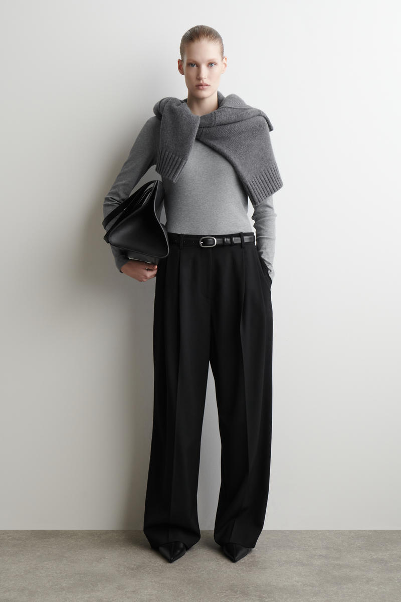 COS リブジャージー長袖トップス