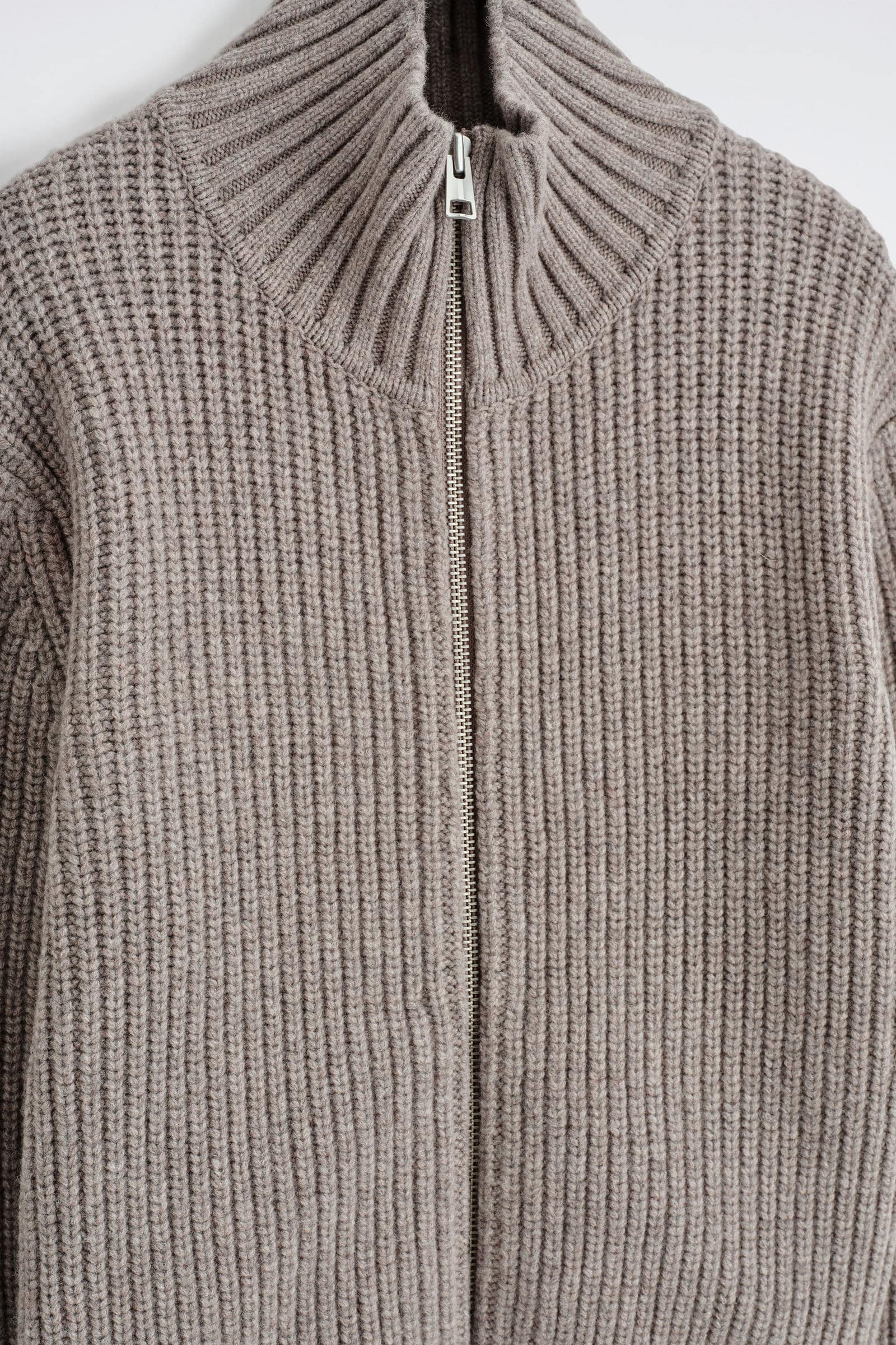 FUNNEL-NECK KNITTED WOOL JACKET ファンネルネックニットウール
