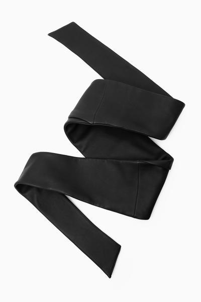 COS ノットレザーウエストベルト