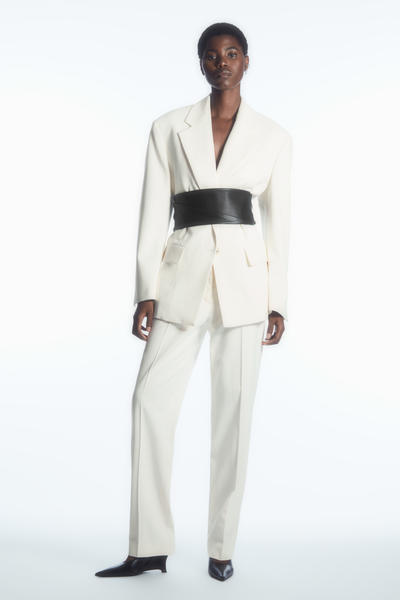 COS ノットレザーウエストベルト