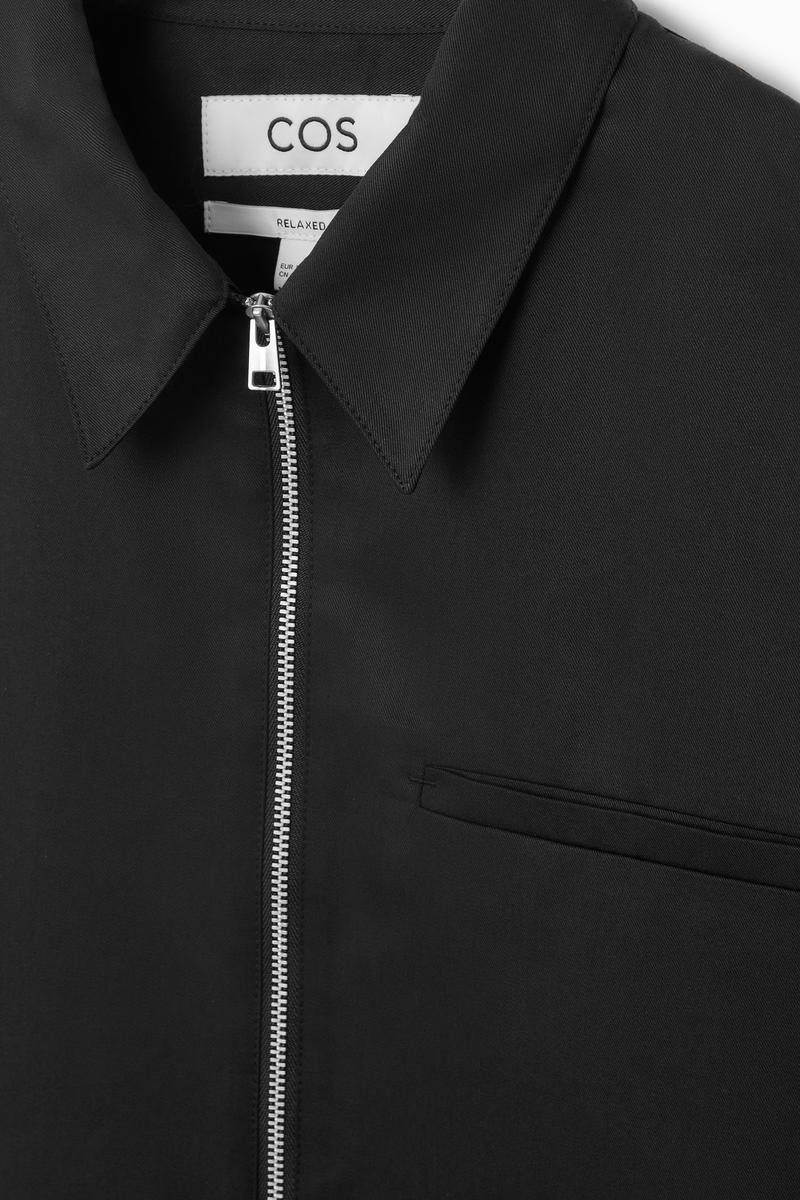 TWILL ZIP-UP SHIRT ツイルジップアップシャツ ブラック｜COS コス