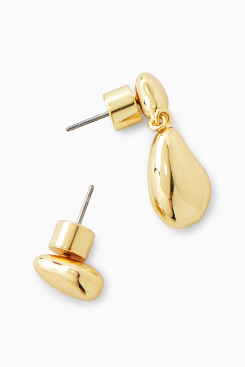 COS ミスマッチドロップスタッドピアス