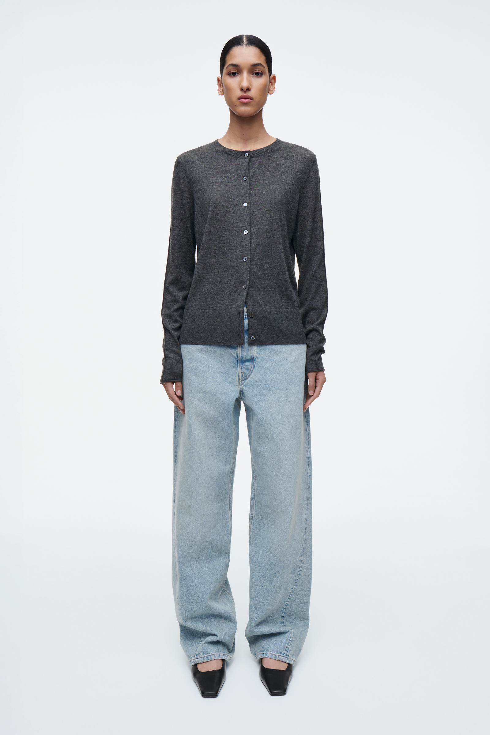 新品 COS COLUMN JEANS ストレート ブルー 25 デニム コス COLUMN JEANS - STRAIGHT COLUMN JEANS - ストレート ライトブルー