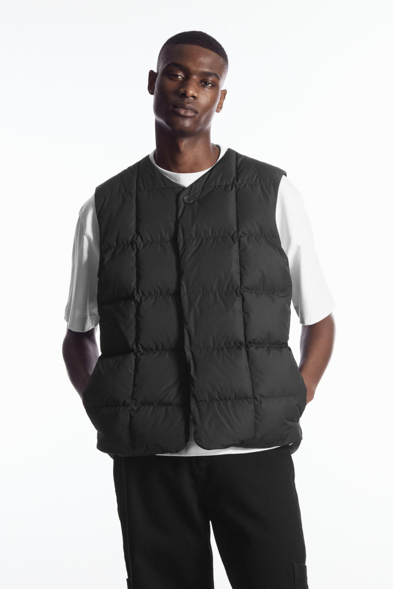 QUILTED PADDED LINER GILET キルト中綿入りジレ ブラック｜COS コス