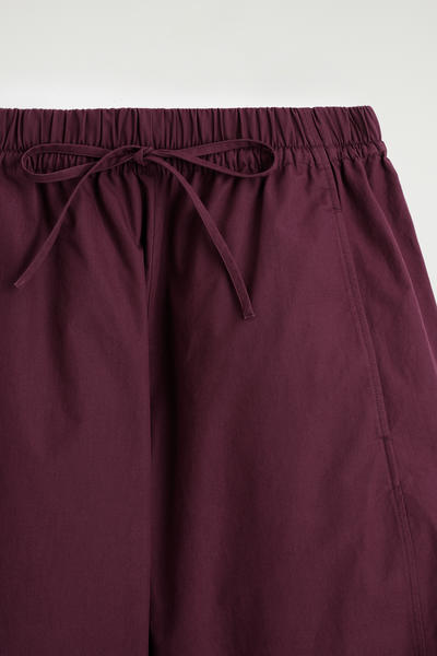 COS ストレッチバレルレッグパンツ