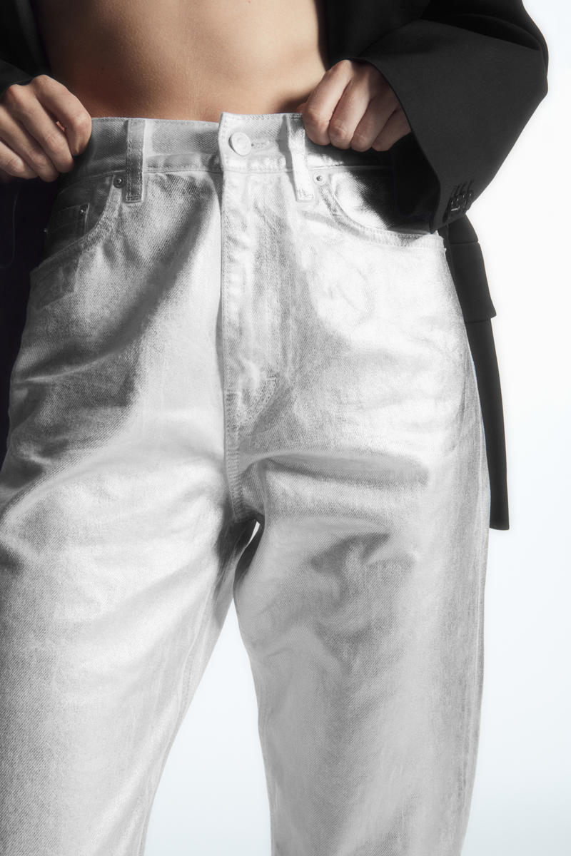 COLUMN COATED-DENIM JEANS - STRAIGHT COLUMN COATED-DENIM