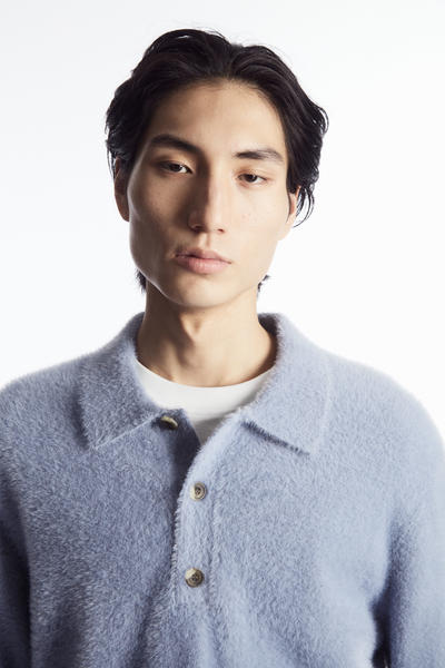 TEXTURED KNITTED POLO SHIRT テクスチャードニットポロシャツ ブルー